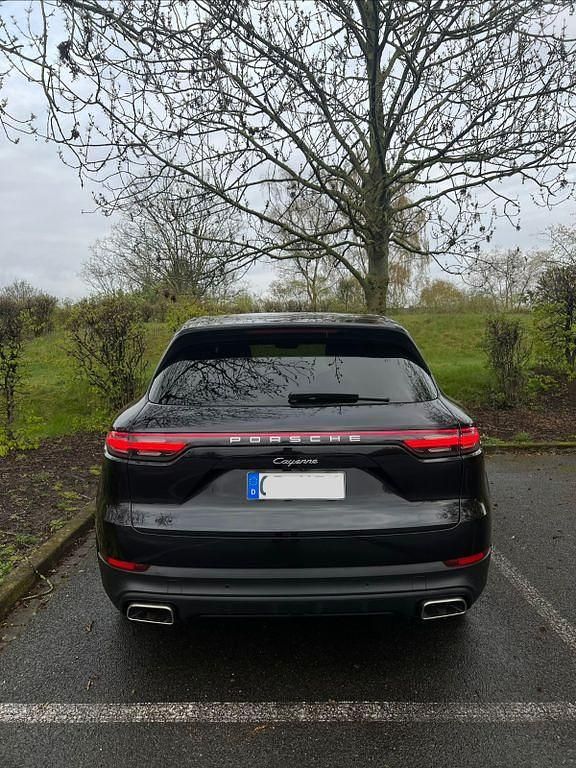 Second-hand Porsche Cayenne Basis 340 CP (250 kW) 2019 Negru SUV
