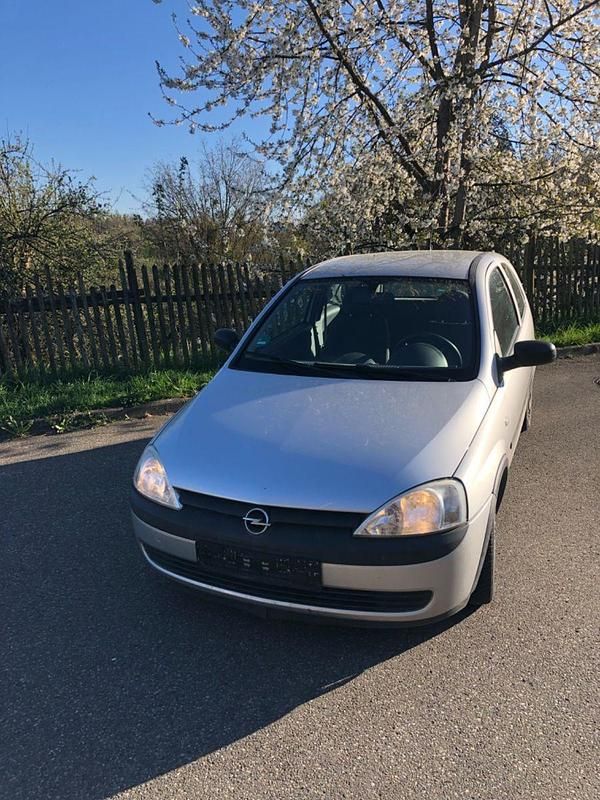 Silber Gebraucht 2001 Opel Corsa Limousine | 500 € (Superpreis) - Bild 1/4