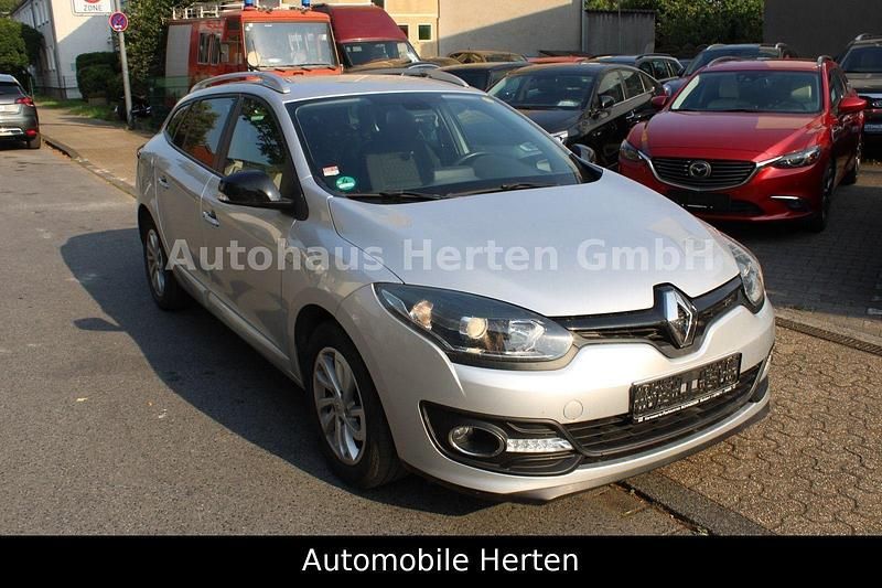Gebraucht Renault Mégane GrandTour LIMITED 116 PS (85 kW) 2015 Grau Kombi