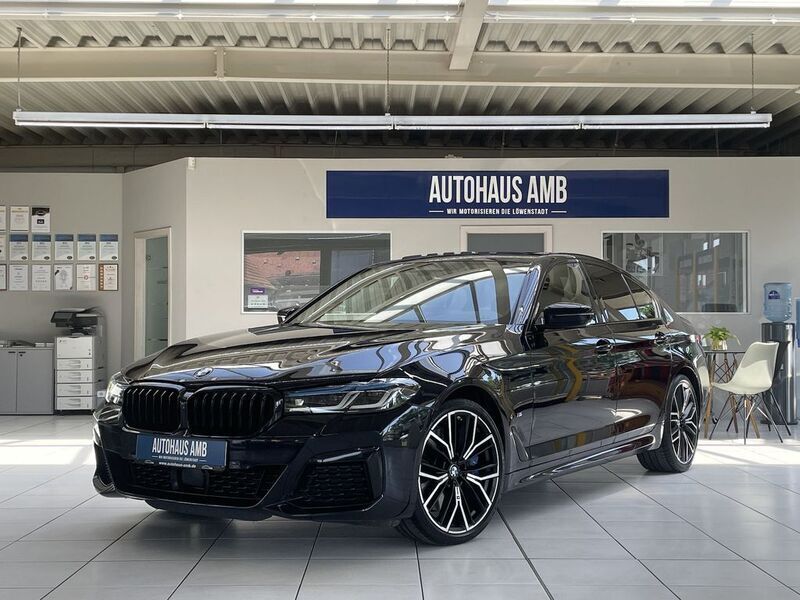Carbonschwarz metallic Gebraucht 2020 BMW 540 M Sport Limousine | 46.800 € (Teuer) - Bild 1/4