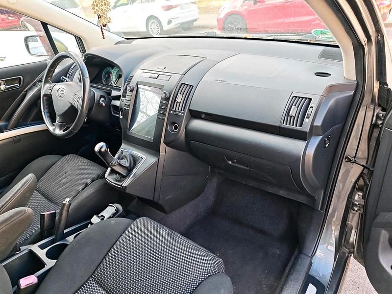 Gebraucht Toyota Corolla Verso 177 PS (130 kW) 2006 Grau Van / Kleinbus