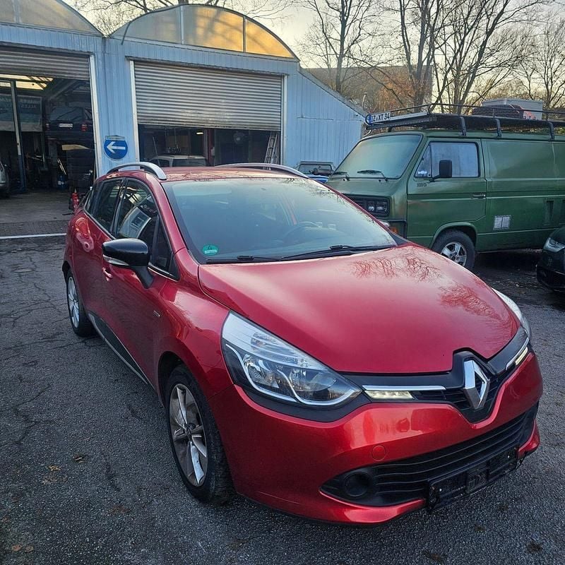 Rot Gebraucht 2016 Renault Clio IV Kleinwagen | 7.500 € (Guter Preis) - Bild 1/4