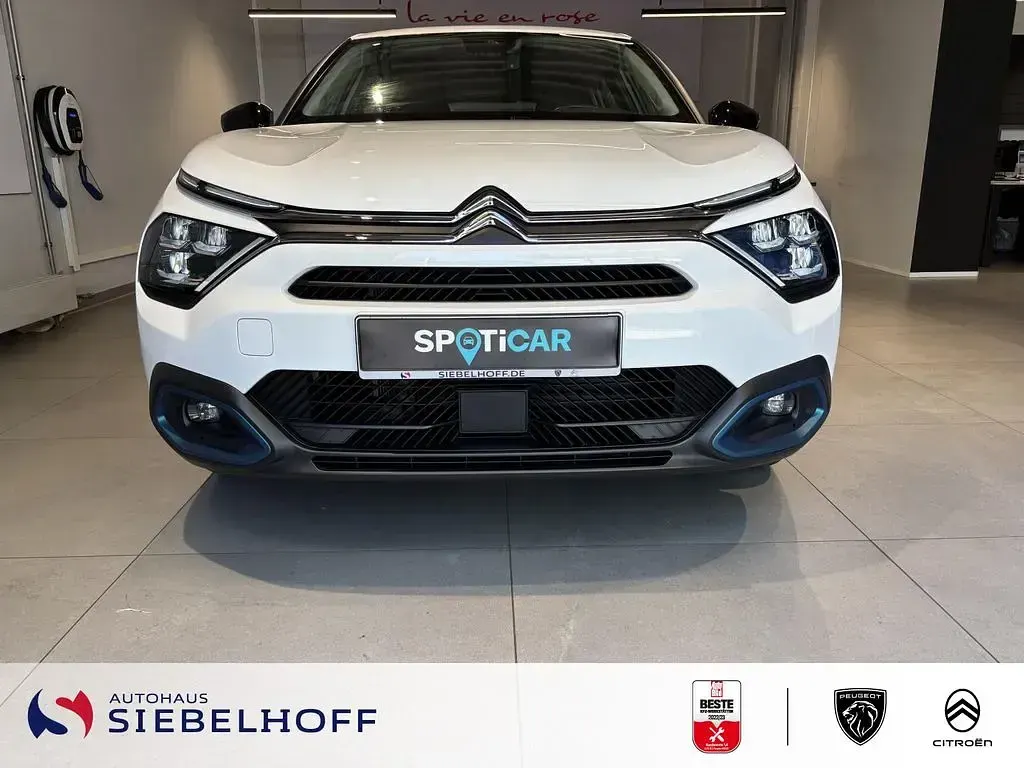 Gebraucht Citroën e-C4 Feel 100 kW (136 PS) 2023 Weiß Limousine