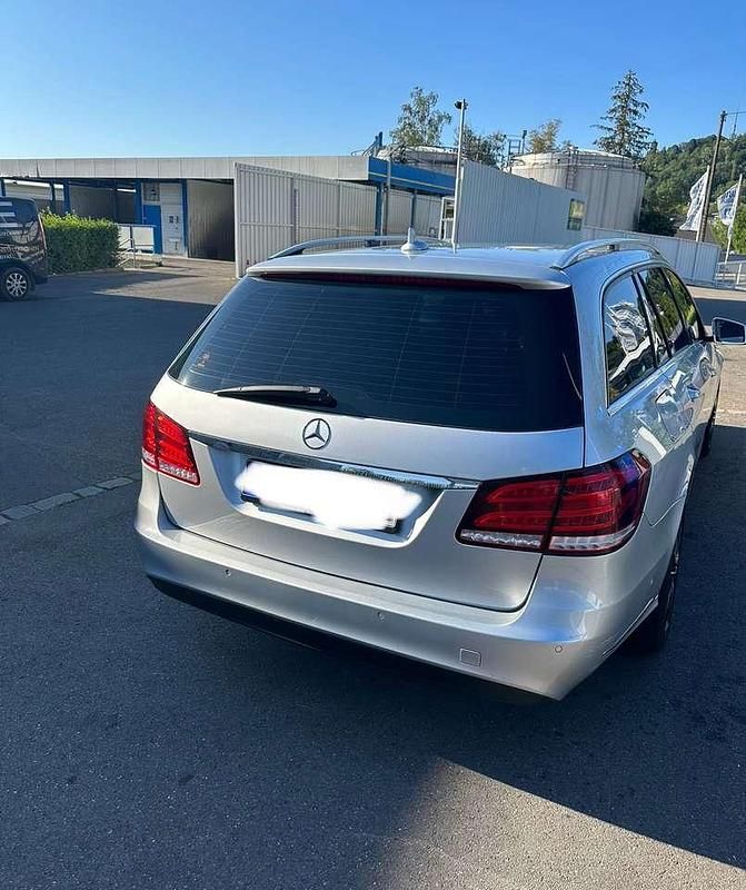 Gebraucht Mercedes E220 Edition 170 PS (125 kW) 2015 Kombi