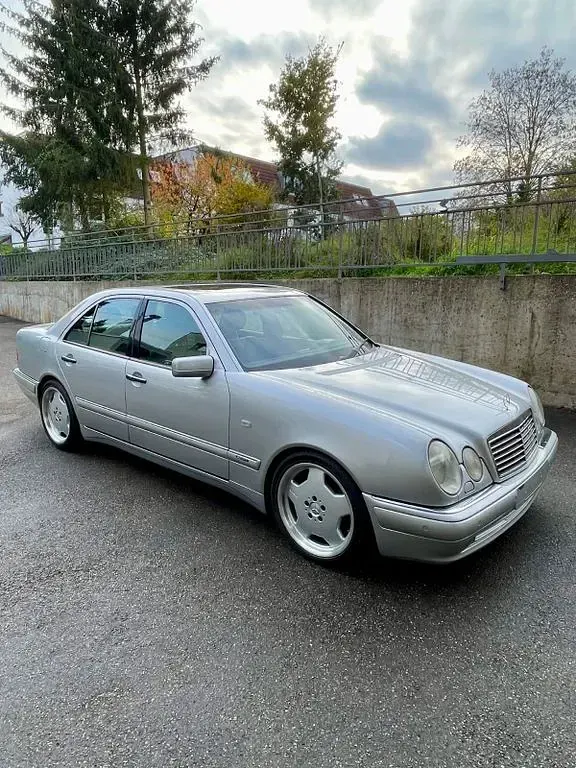 Gebraucht Mercedes E55 AMG AMG 354 PS (260 kW) 1998 Silber Limousine