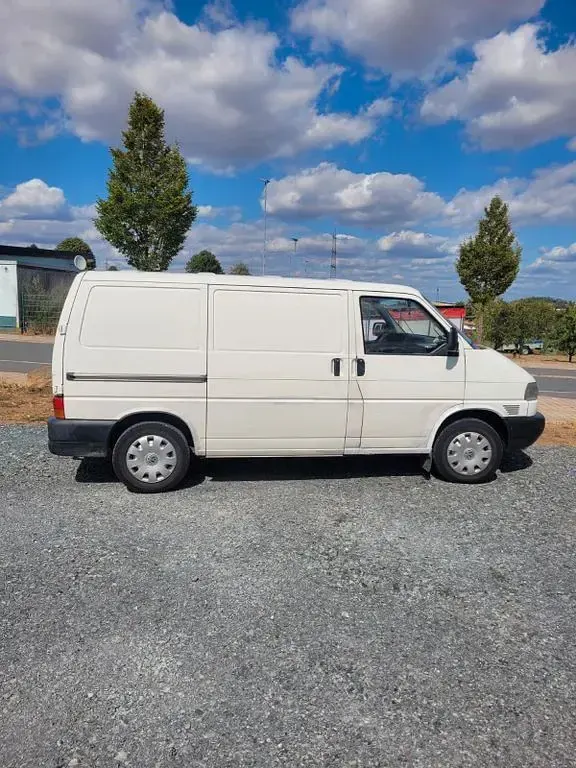 Gebraucht VW T4 102 PS (75 kW) 2000 Weiß Van