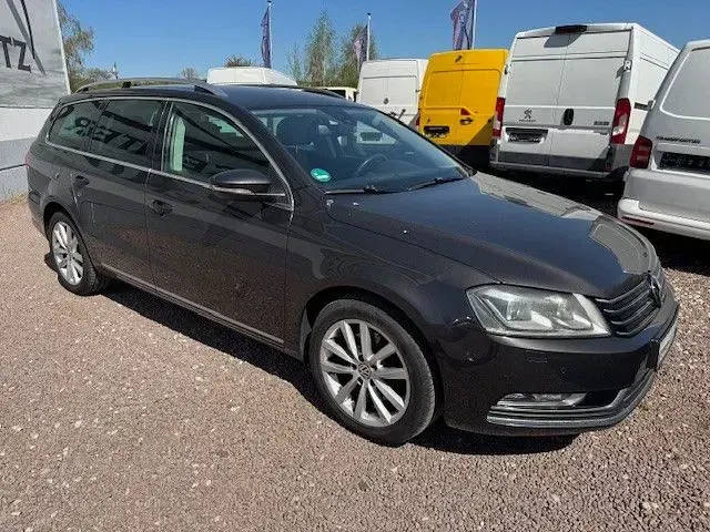 Gebraucht VW Passat 140 PS (102 kW) 2011 Kombi