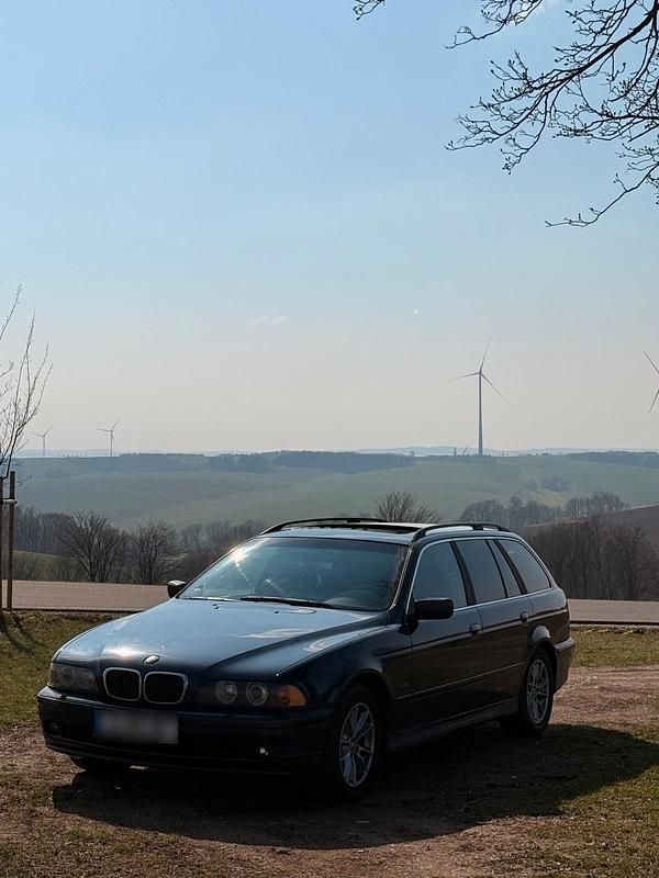 Gebraucht BMW 525 Basis 192 PS (141 kW) 2001 Blau Kombi