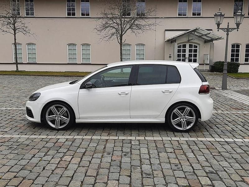Gebraucht VW Golf VII R 271 PS (199 kW) 2012 Weiß Limousine