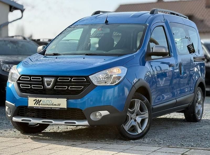 Gebraucht Dacia Dokker Stepway 95 PS (69 kW) 2020 Blau Van / Kleinbus