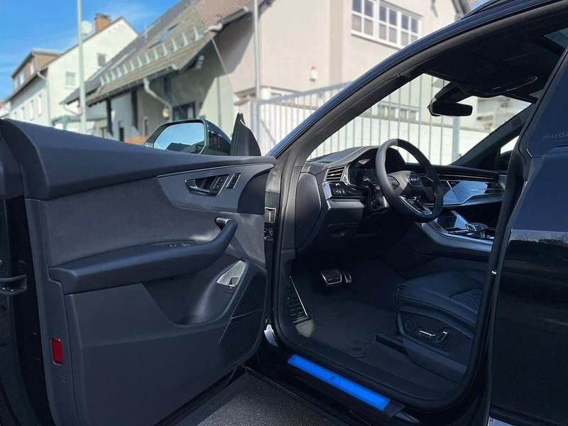 Neu Audi Q8 S-Line 286 PS (210 kW) 2026 Schwarz SUV