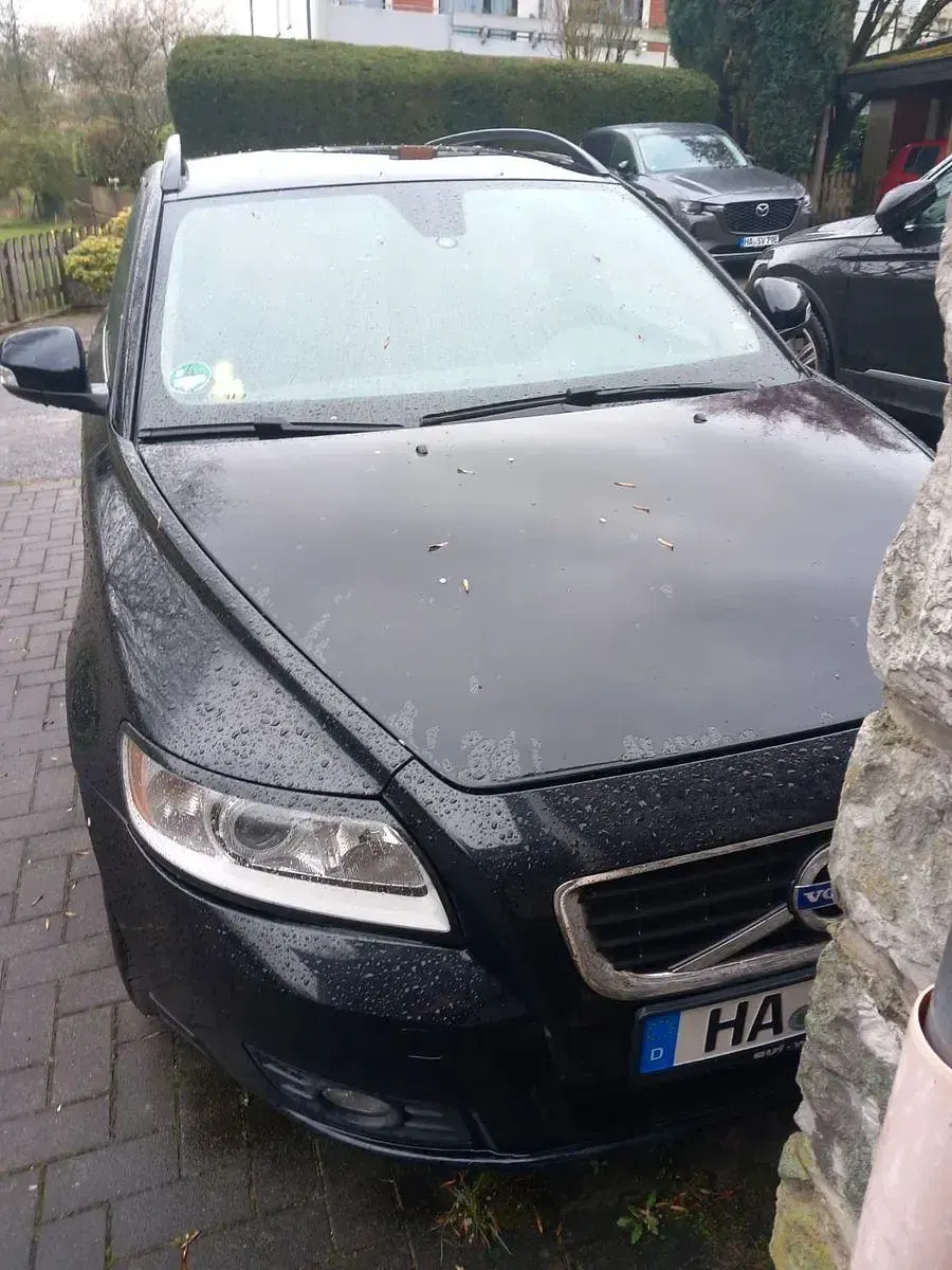 Gebraucht Volvo V50 Kinetic 114 PS (83 kW) 2012 Schwarz Kombi