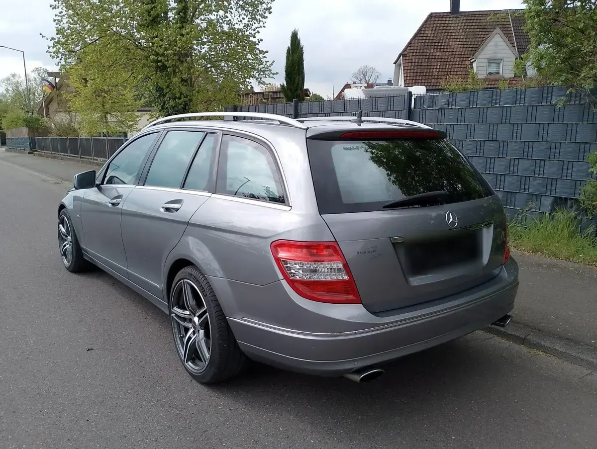 Gebraucht Mercedes C350 Elegance 224 PS (164 kW) 2009 Grau Kombi