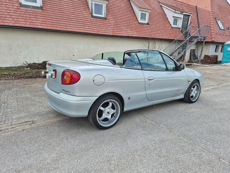 Gebraucht Renault Mégane Cabriolet Expression 107 PS (78 kW) 2001 Grün Cabrio
