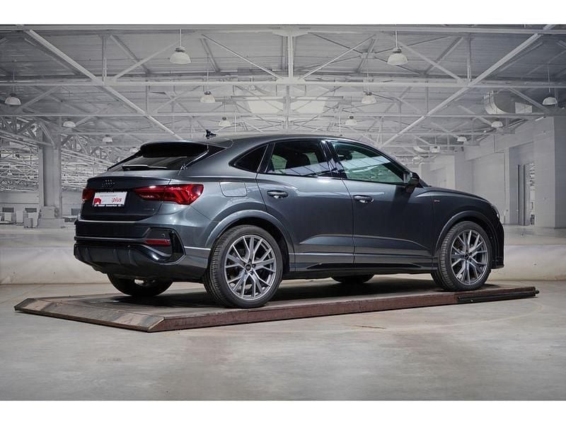 Gebraucht Audi Q3 Sportback S-Line 200 PS (147 kW) 2022 Daytonagrau perleffekt SUV