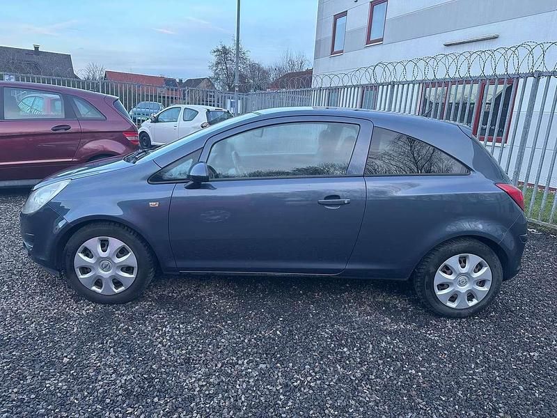 Gebraucht Opel Corsa Edition 69 PS (50 kW) 2010 Metro metallic Kleinwagen