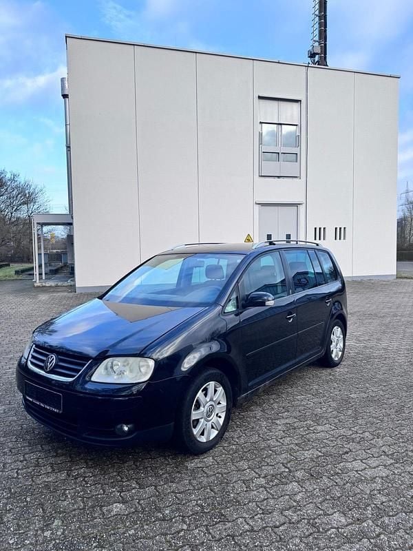 Schwarz Gebraucht 2005 VW Touran Van / Kleinbus | 950 € (Superpreis) - Bild 1/4