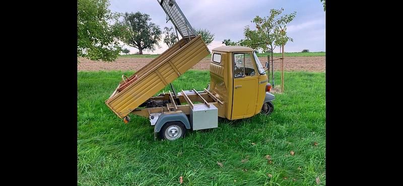 Beige Gebraucht 1982 Piaggio APE SUV | 8.900 € - Bild 1/4
