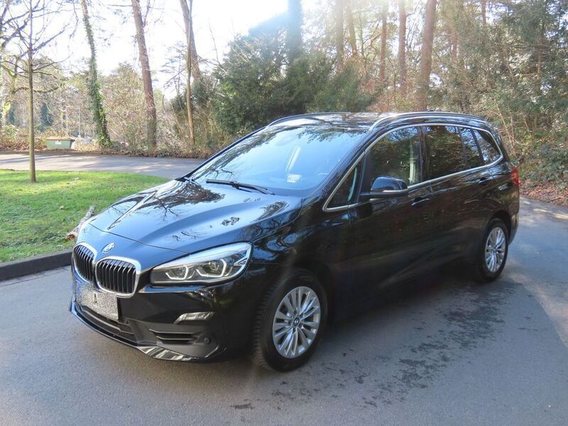 Schwarz Gebraucht 2019 BMW 218 Gran Tourer Advantage Van / Kleinbus | 16.295 € (Fairer Preis) - Bild 1/4