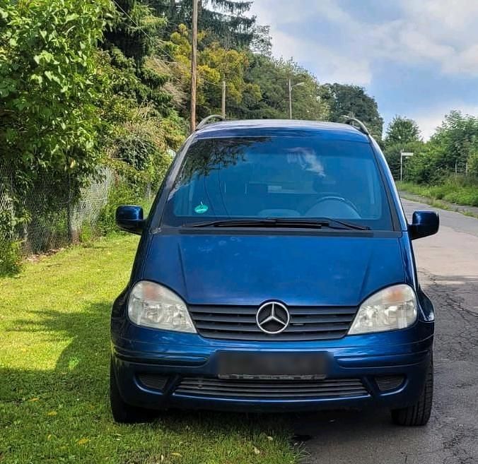 Blau Gebraucht 2005 Mercedes Vaneo Van / Kleinbus | 999 € (Superpreis) - Bild 1/4