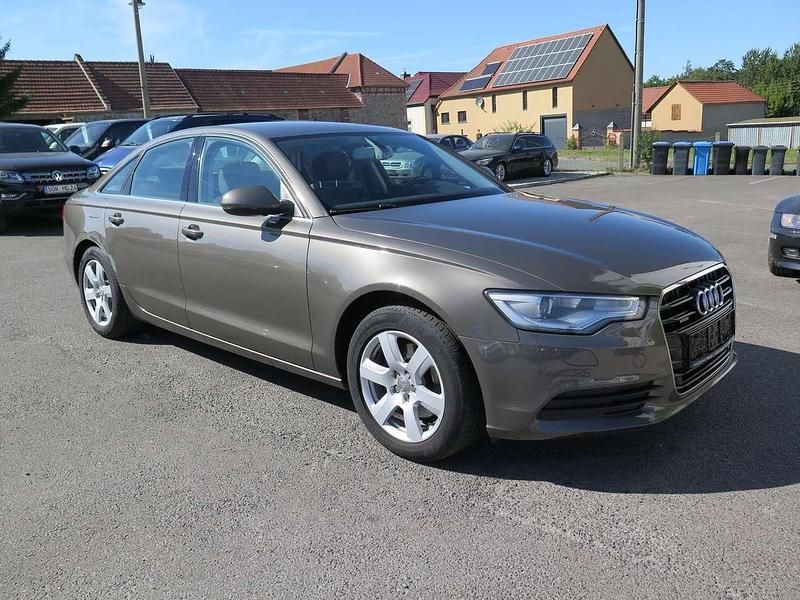Dakotagrau (metallic) Gebraucht 2012 Audi A6 Limousine | 9.450 € (Guter Preis) - Bild 1/4