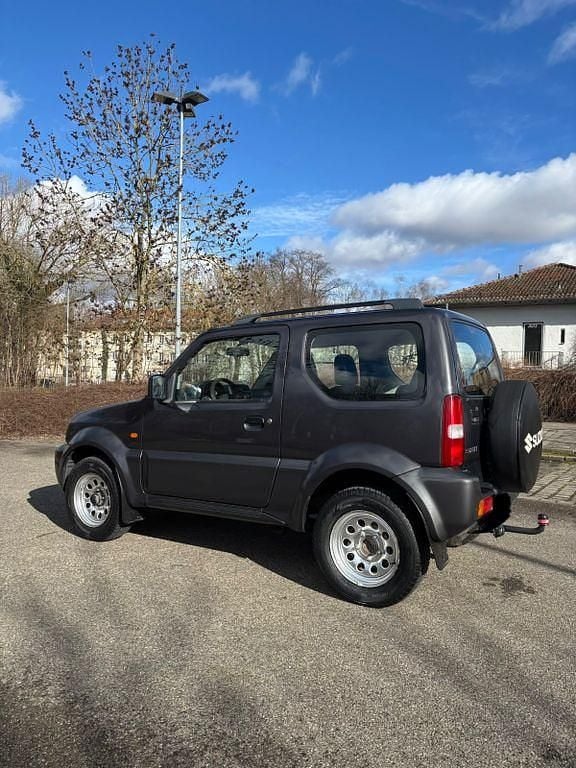 Gebraucht Suzuki Jimny 86 PS (63 kW) 2010 Grau SUV
