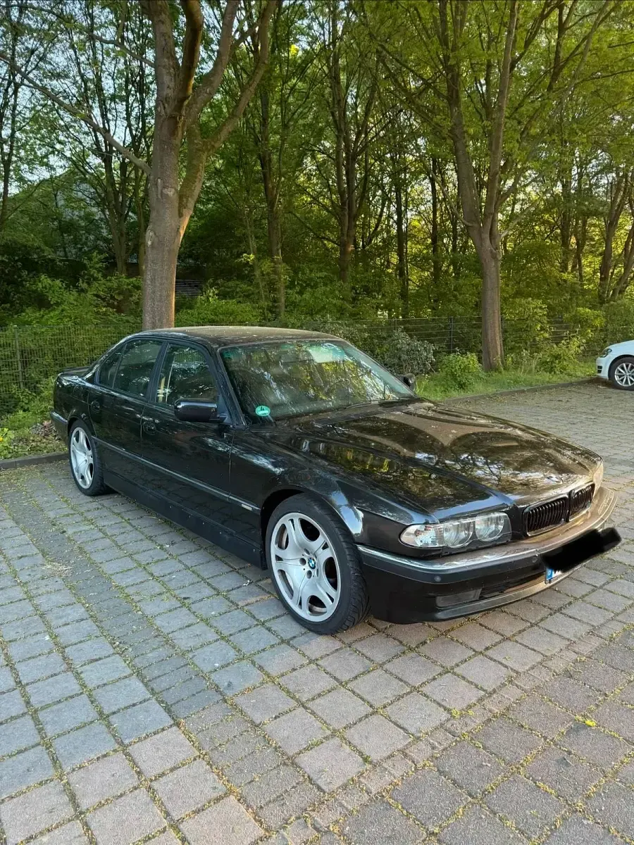 Gebraucht BMW 728 Basis 193 PS (141 kW) 1996 Schwarz Limousine