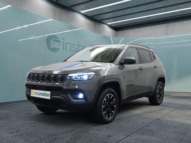 Gebraucht Jeep Compass Trailhawk 241 PS (177 kW) 2021 Grau SUV