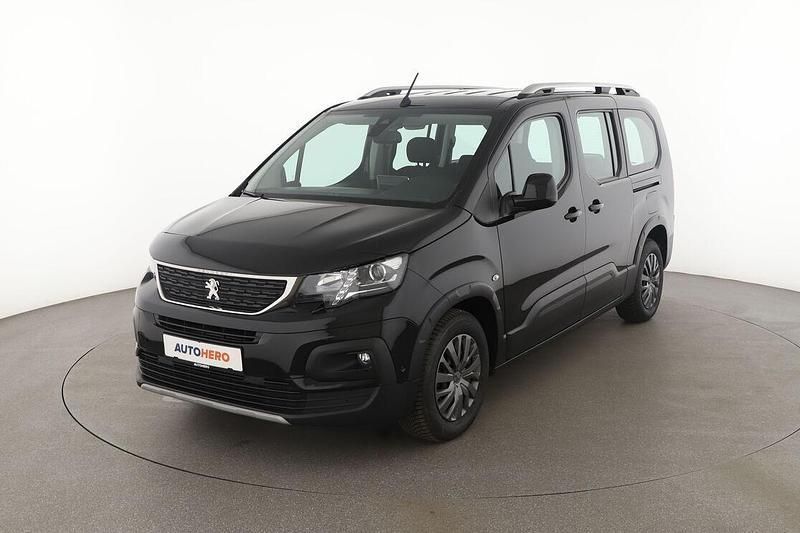 Schwarz Gebraucht 2020 Peugeot Rifter Allure Van / Kleinbus | 20.490 € (Teuer) - Bild 1/3