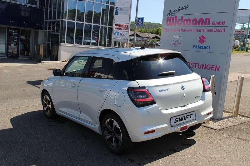 Gebraucht Suzuki Swift Comfort+ 83 PS (61 kW) 2025 Pure white pearl Kleinwagen