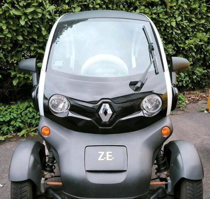Schwarz Gebraucht 2015 Renault Twizy Kleinwagen | 6.000 € (Teuer) - Bild 1/4