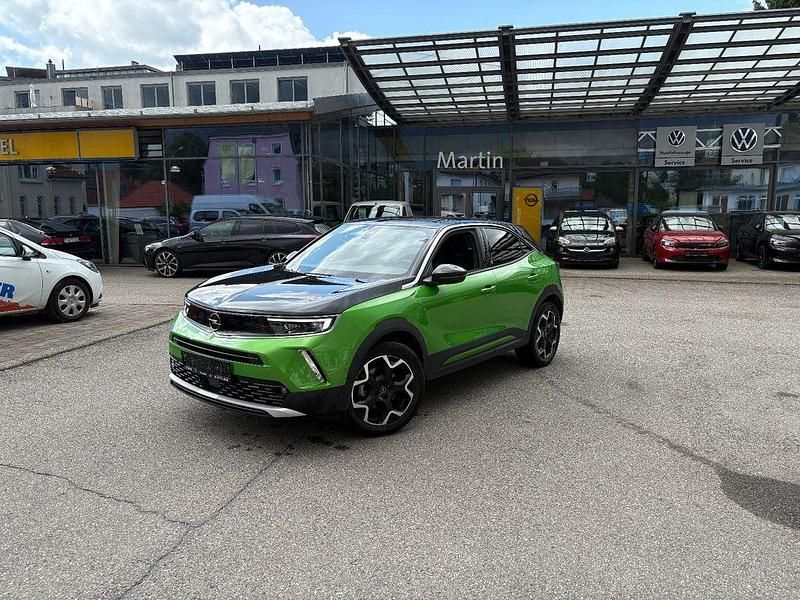 Grün Gebraucht 2021 Opel Mokka-e Ultimate SUV | 19.700 € (Etwas zu teuer) - Bild 1/4
