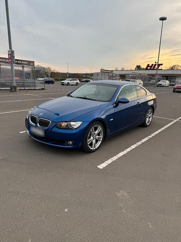 Gebraucht BMW 325 218 PS (160 kW) 2007 Blau Coupé