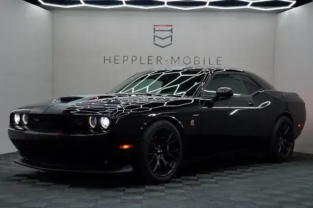 Second-hand Dodge Challenger 492 CP (361 kW) 2019 Negru Coupe