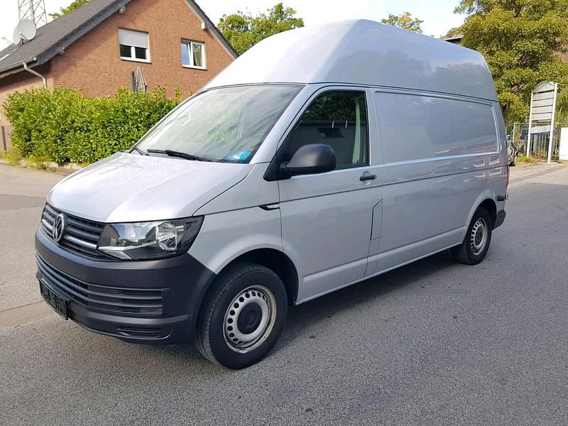 Silber Gebraucht 2017 VW T6 Van | 9.900 € (Superpreis) - Bild 1/4