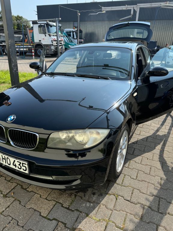 Schwarz Gebraucht 2008 BMW 118 Kleinwagen | 1.600 € (Superpreis) - Bild 1/4