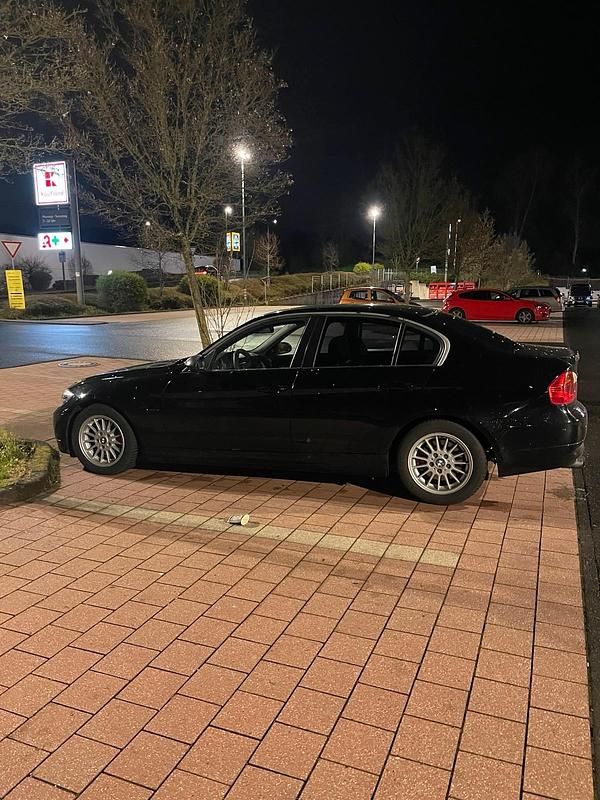 Gebraucht BMW 325 218 PS (160 kW) 2005 Schwarz Limousine