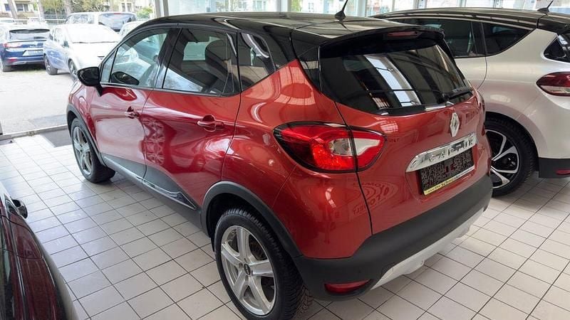 Gebraucht Renault Captur 120 PS (88 kW) 2015 Rot SUV