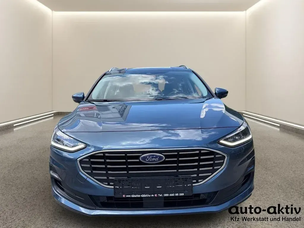 Gebraucht Ford Focus Titanium 116 PS (85 kW) 2023 Blau Limousine