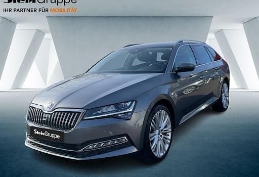 Gebraucht Skoda Superb Style 200 PS (147 kW) 2022 Grau Kombi