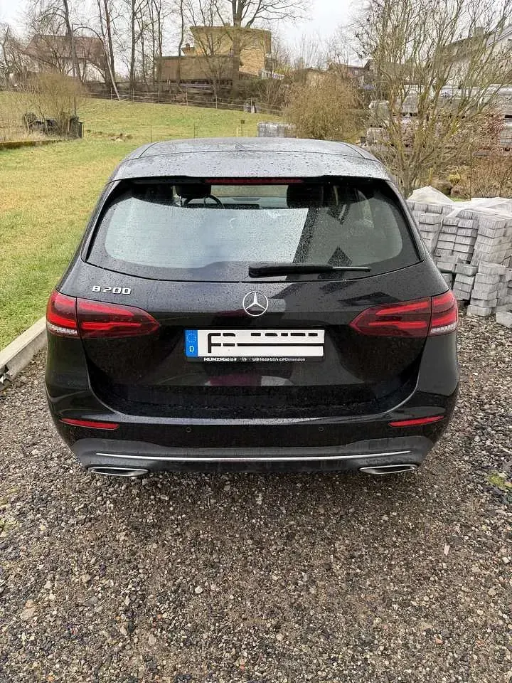 Gebraucht Mercedes B200 AMG Edition 1 163 PS (119 kW) 2019 Schwarz Kleinwagen