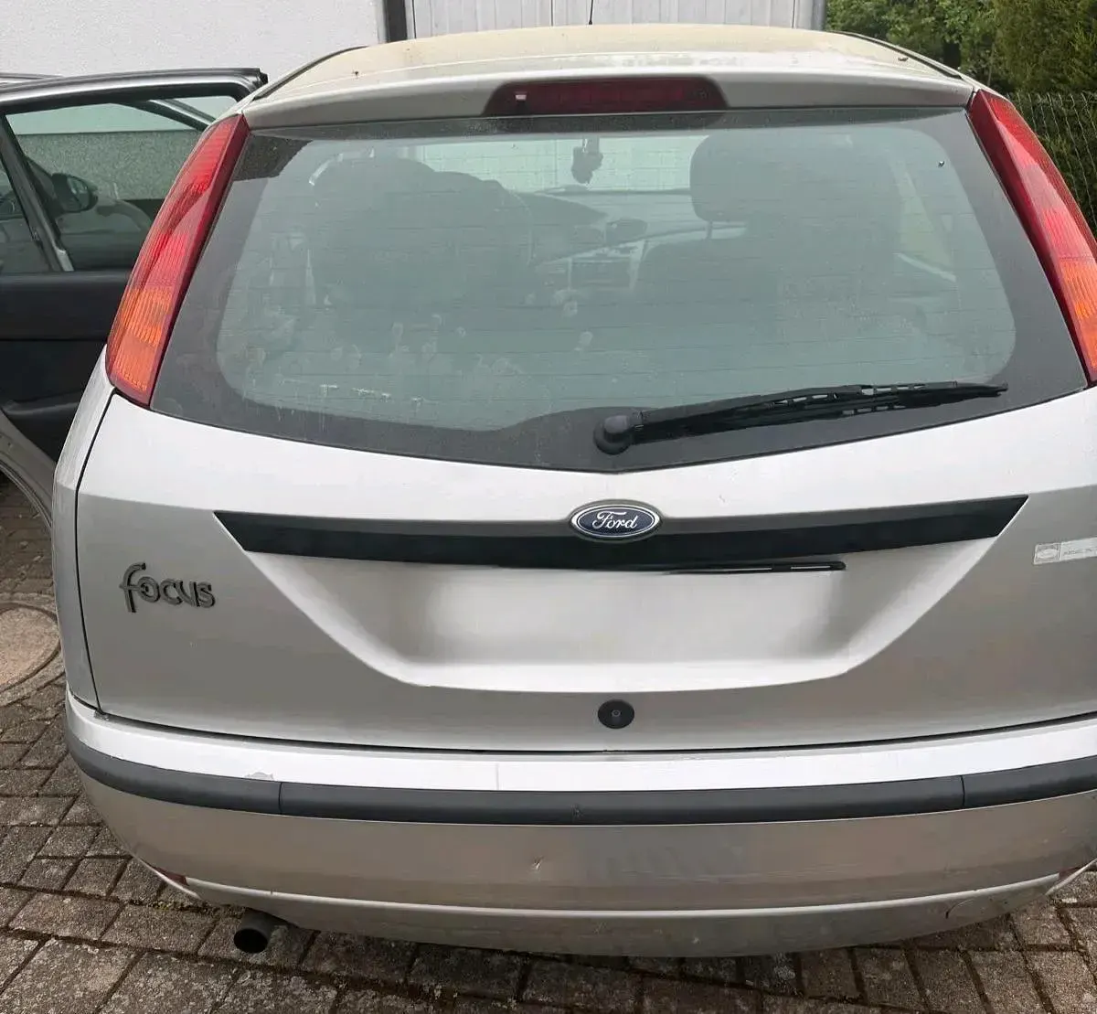 Brugt Ford Focus 101 HK (74 kW) 2003 Sølv Hatchback