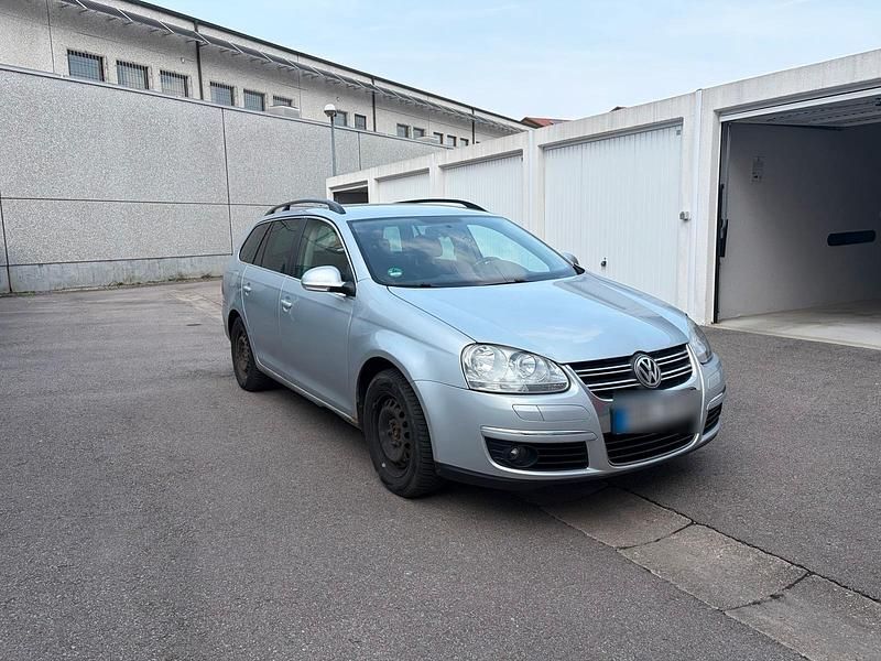 Gebraucht VW Golf V 140 PS (102 kW) 2008 Grau Kombi