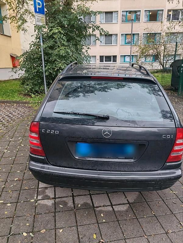 Gebraucht Mercedes C220 145 PS (106 kW) 2002 Schwarz Kombi