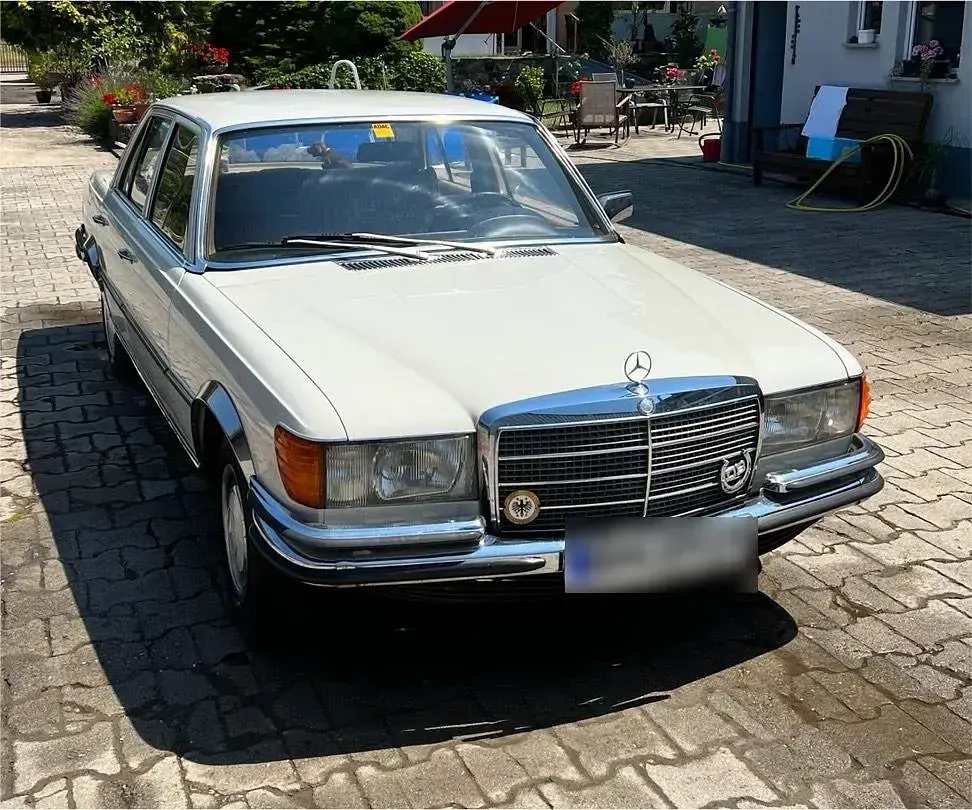 Gebraucht Mercedes 280 160 PS (117 kW) 1974 Weiß Limousine