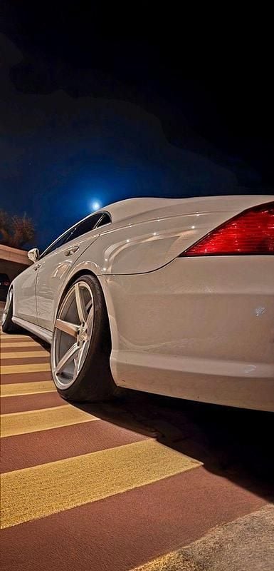 Weiß Gebraucht 2025 Mercedes CLS55 AMG AMG Coupé | 22.998 € (Fairer Preis) - Bild 1/4