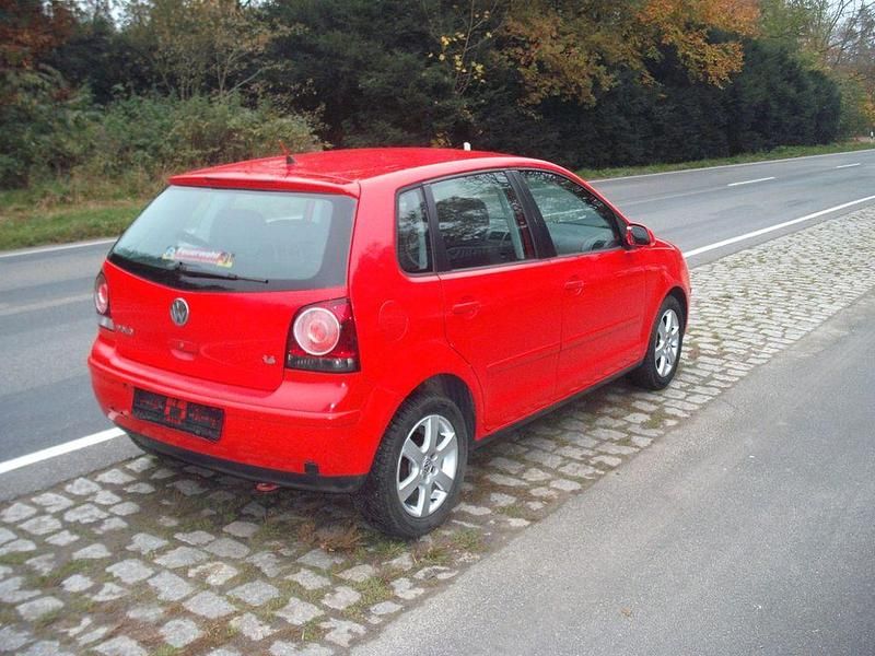 Gebraucht VW Polo Comfortline 80 PS (58 kW) 2007 Rot Limousine