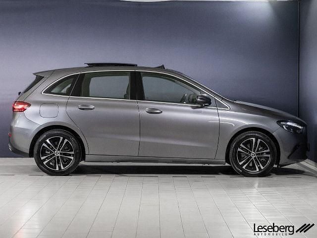 Gebraucht Mercedes B250e 218 PS (160 kW) 2024 Mountaingrau Van / Kleinbus
