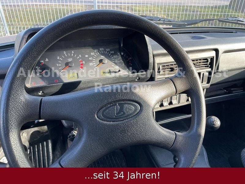 Gebraucht Lada niva 83 PS (61 kW) 2014 Grün SUV