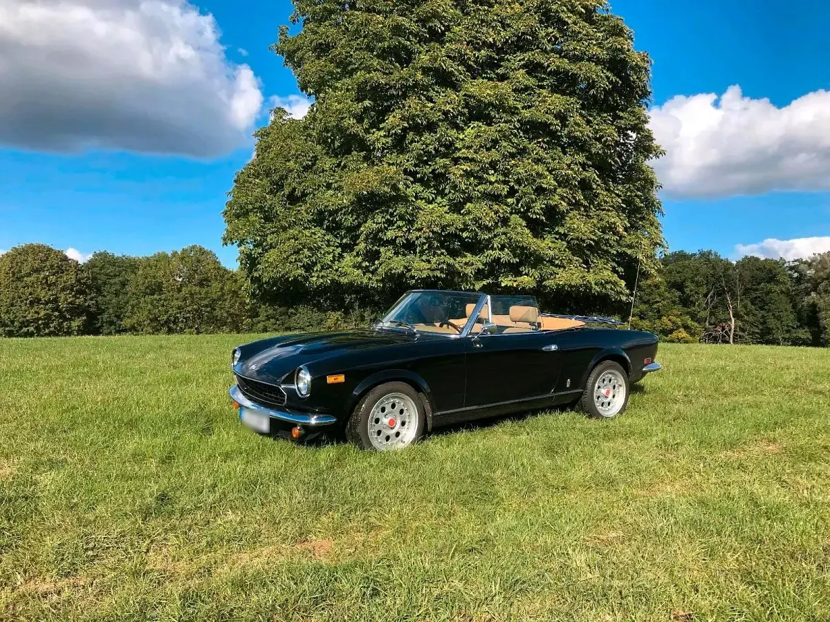 Gebraucht Fiat 124 Spider 89 PS (65 kW) 1979 Schwarz Cabrio